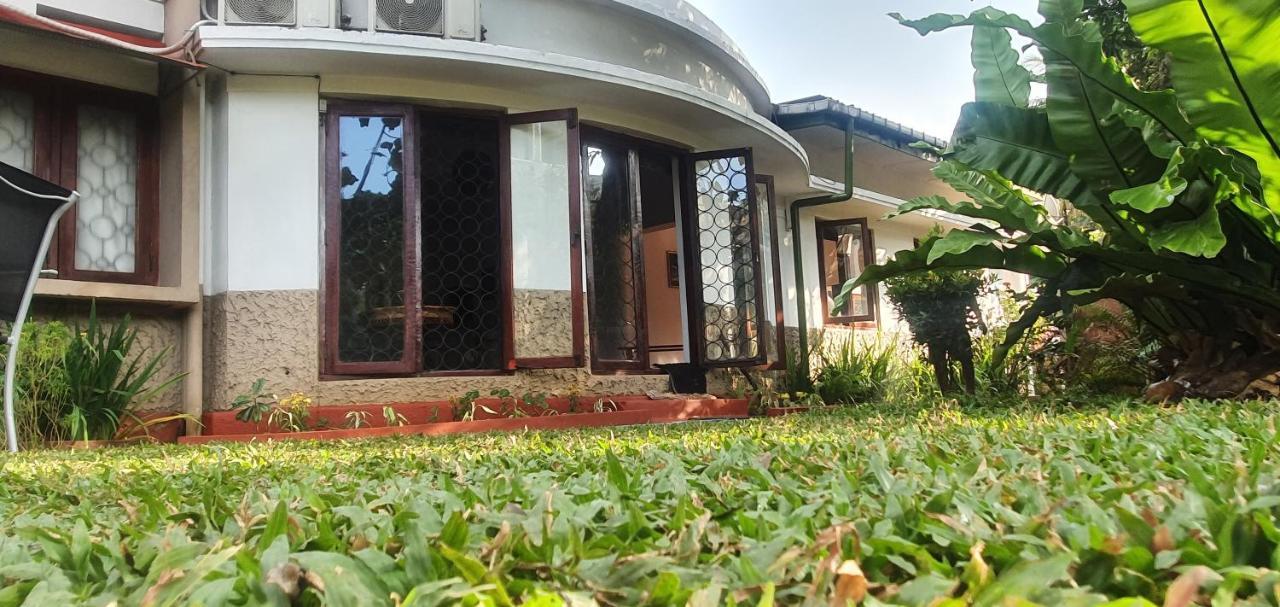 Don'S Lounge & Villa Kandy Kültér fotó