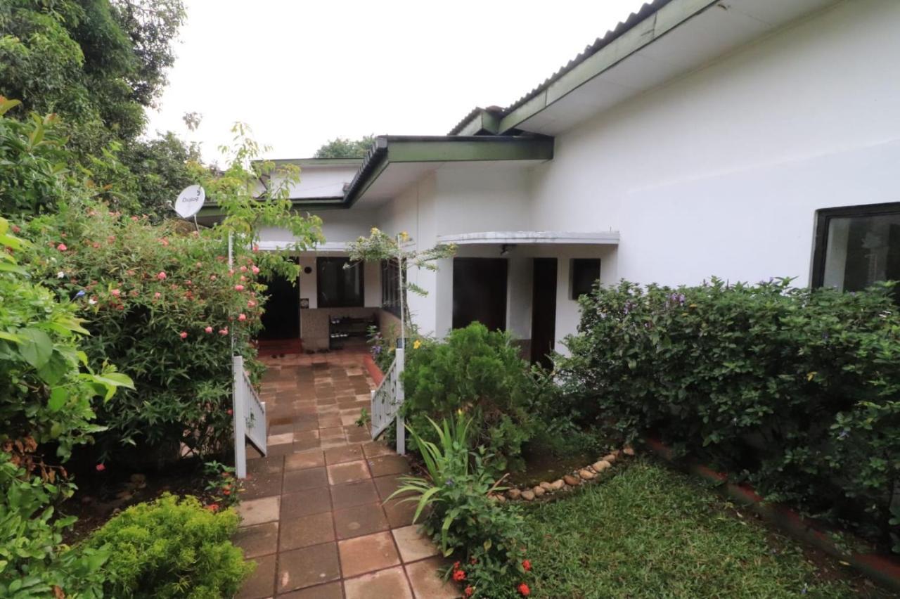 Don'S Lounge & Villa Kandy Kültér fotó