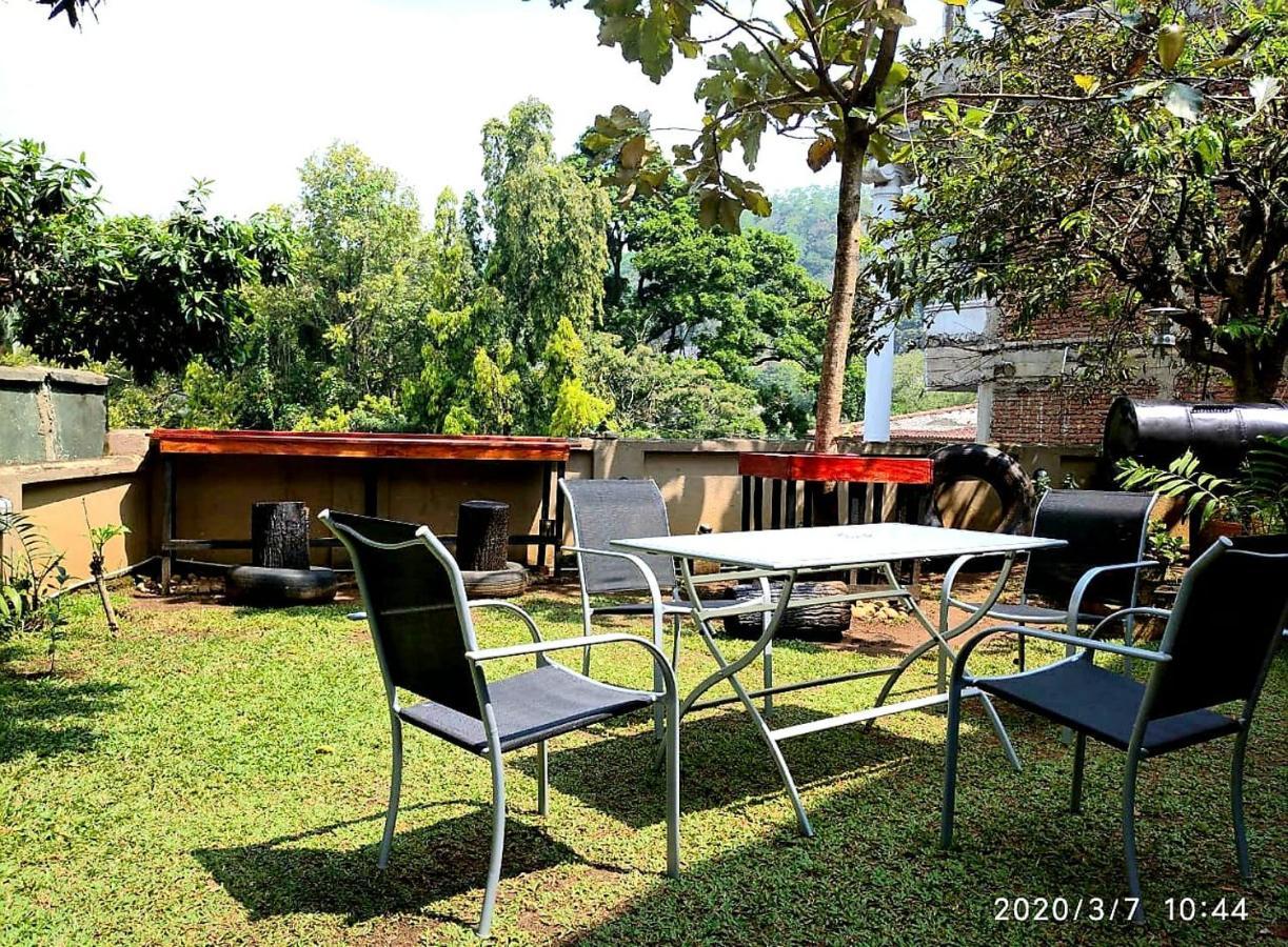 Don'S Lounge & Villa Kandy Kültér fotó